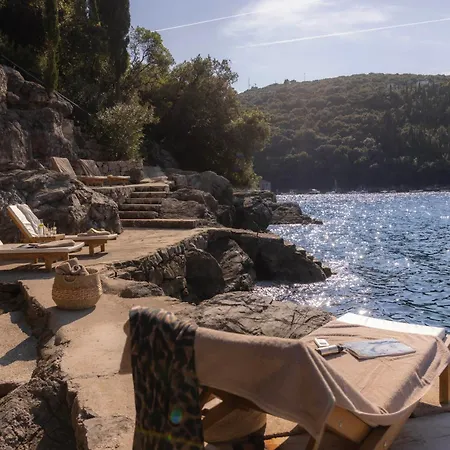 Molonta Heritage Estate