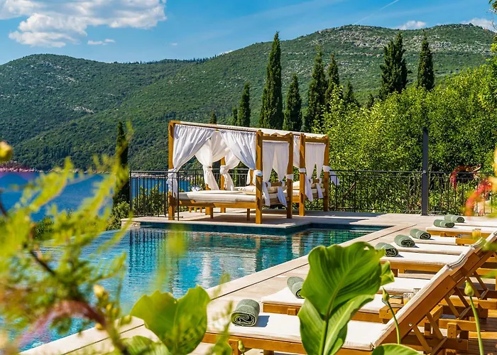 Villa Molonta Heritage Estate *