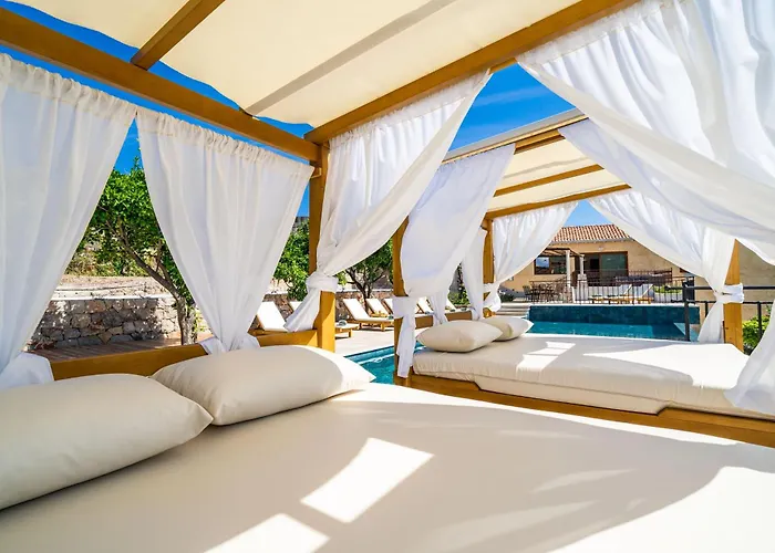 Villa Molonta Heritage Estate