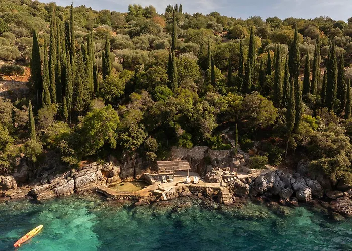 Molonta Heritage Estate *