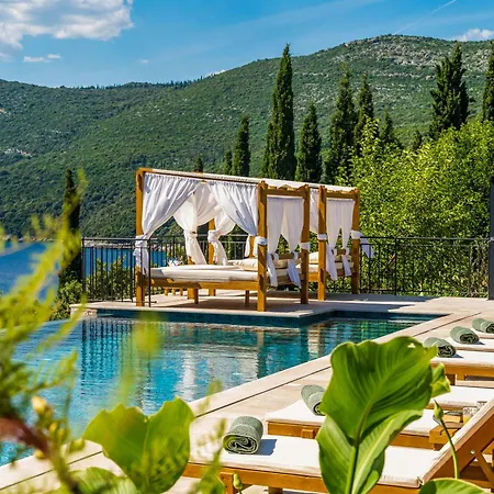 فيلة Molonta Heritage Estate *