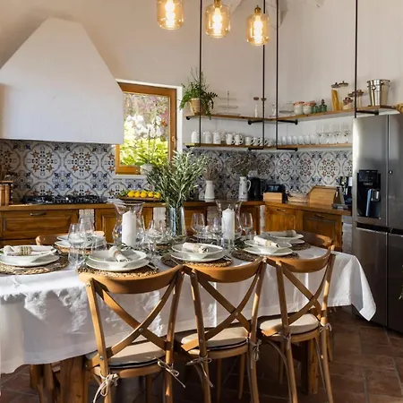 Molonta Heritage Estate Villa Molunat