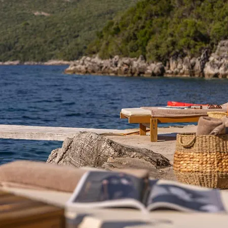 Molonta Heritage Estate Molunat