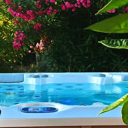 Villa Molonta Heritage Estate *