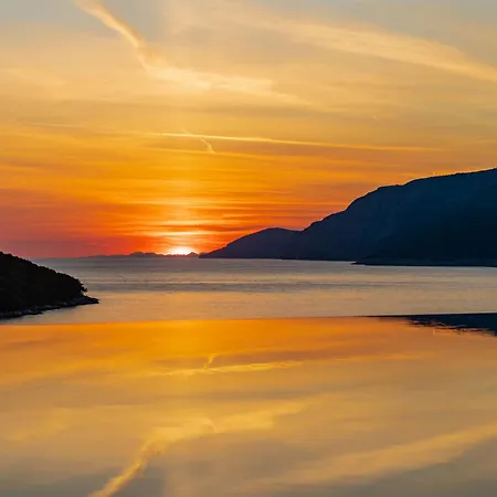 Molonta Heritage Estate Villa Molunat