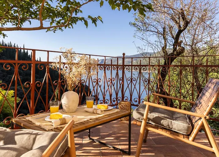 Molonta Heritage Estate * Molunat