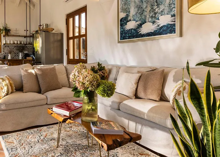 Molonta Heritage Estate Villa *