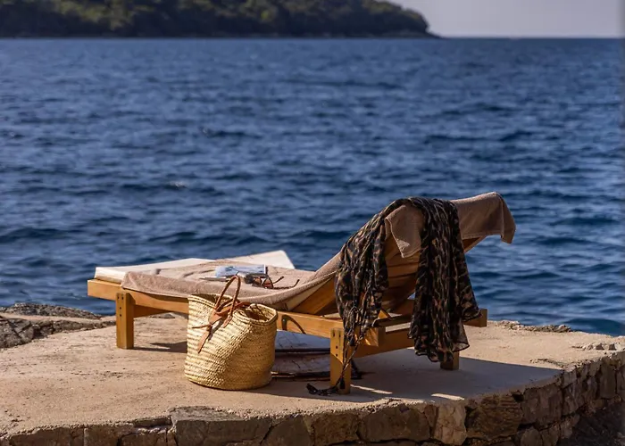 Molonta Heritage Estate モルナット