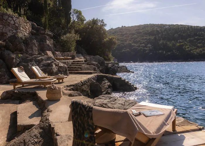 Molonta Heritage Estate