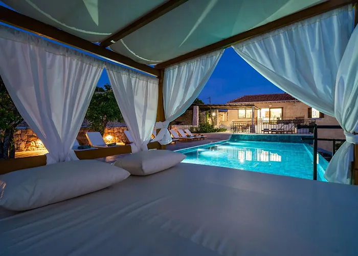 ヴィラ Molonta Heritage Estate モルナット